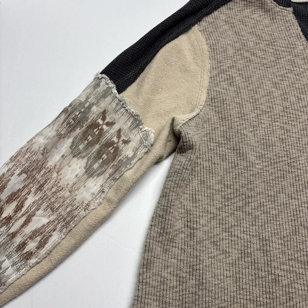 BKE Thermal Style Distressed Top With patch work Sleeves Sm‎